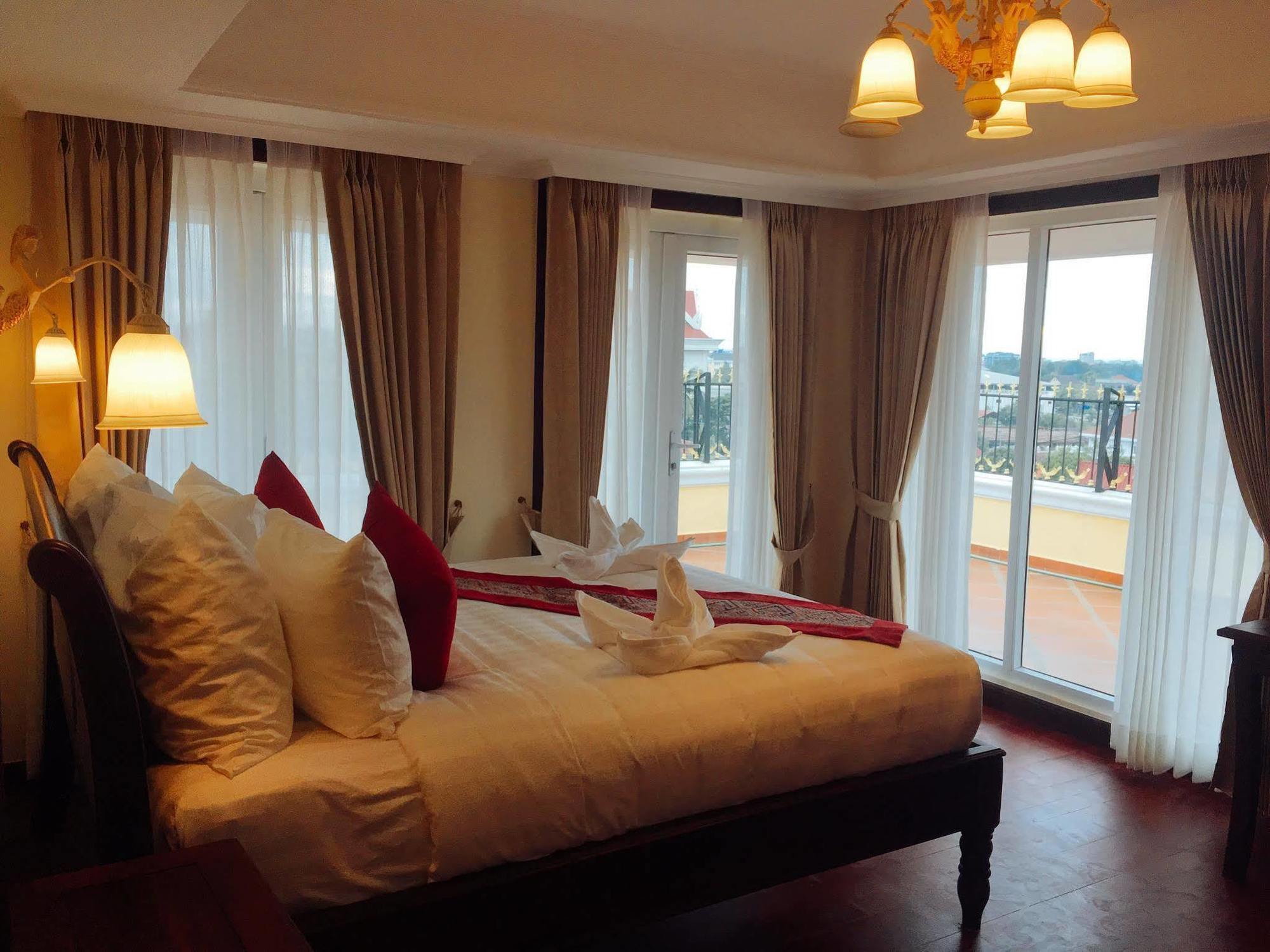 Phasouk Vien Chantra Hotel Vientiane Exterior foto