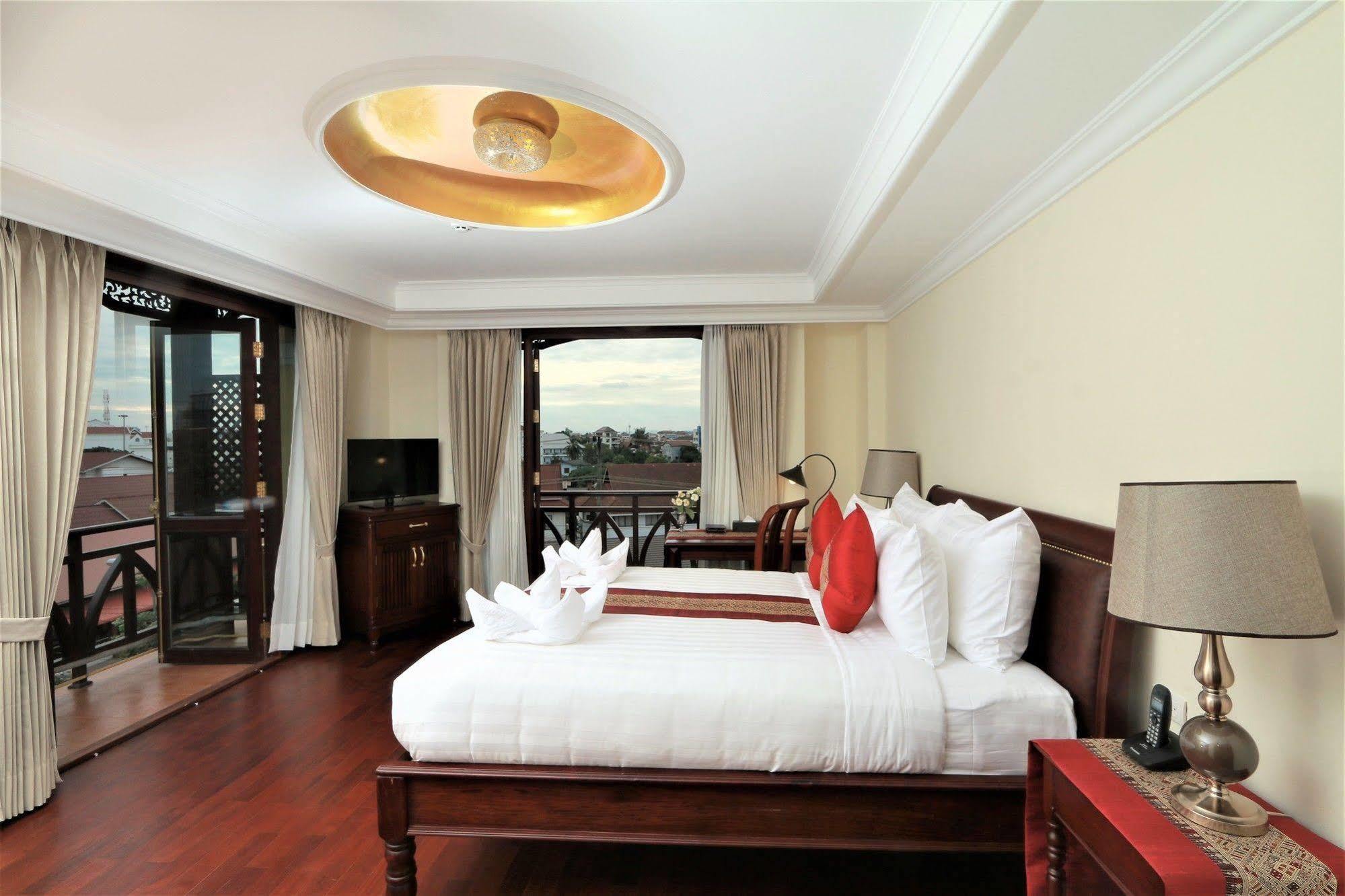 Phasouk Vien Chantra Hotel Vientiane Exterior foto